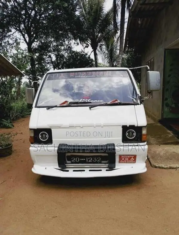 Mitsubishi L300 1984