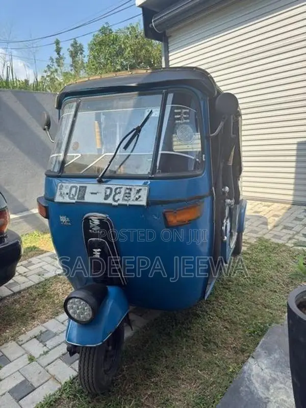 Bajaj RE 2006