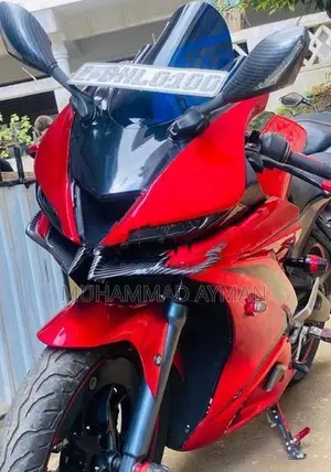Yamaha R15 2019