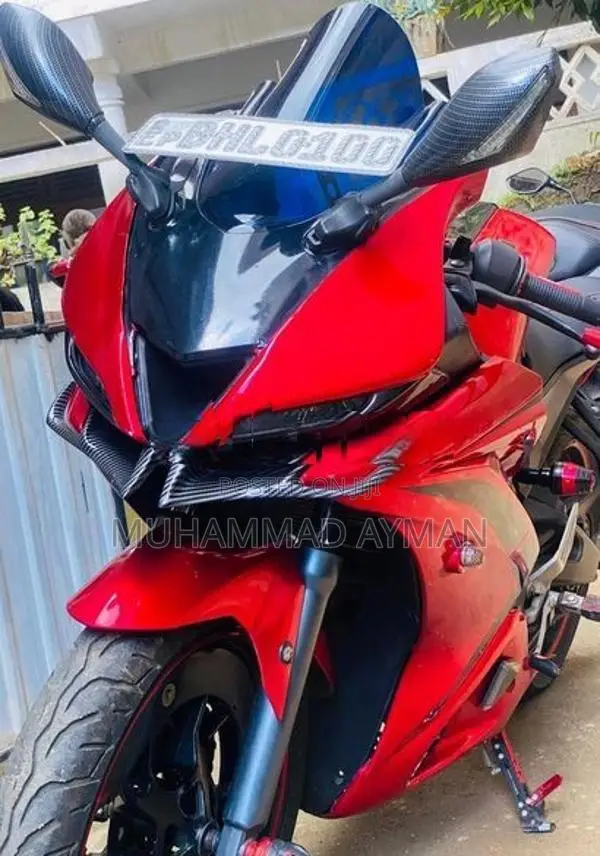 Yamaha R15 2019