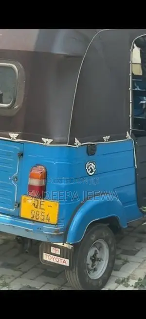 Bajaj RE 2006