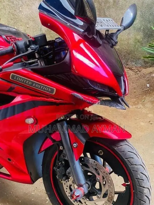 Yamaha R15 2019