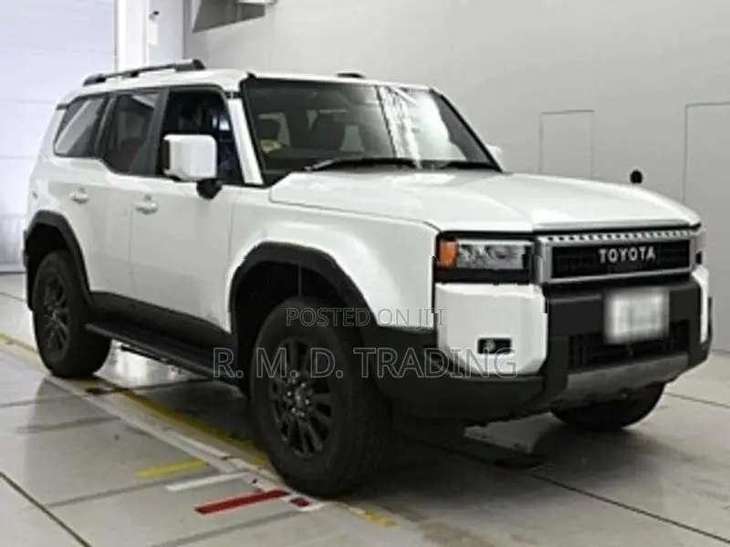 Toyota Land Cruiser VX 2025