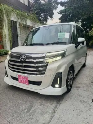 Toyota Roomy Custom GT 2024