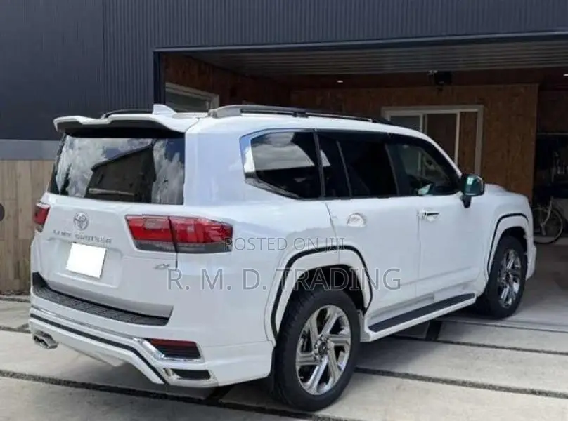 Toyota Land Cruiser ZX 2026