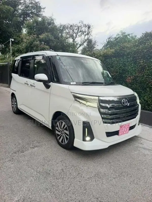 Toyota Roomy Custom GT 2024
