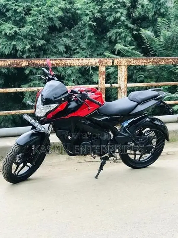 Bajaj Pulsar NS 150 2016