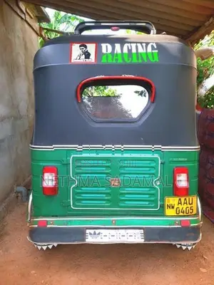 Bajaj RE 2014