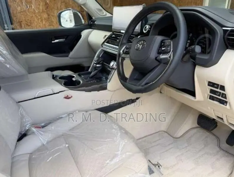 Toyota Land Cruiser ZX 2026