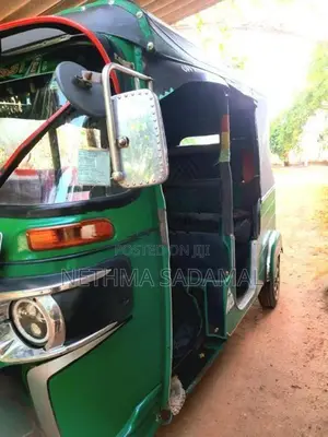 Bajaj RE 2014