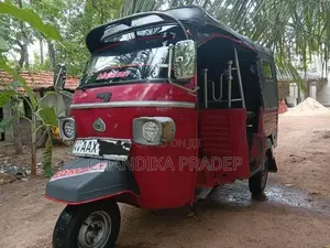 Piaggio Ape Thrweel 2015