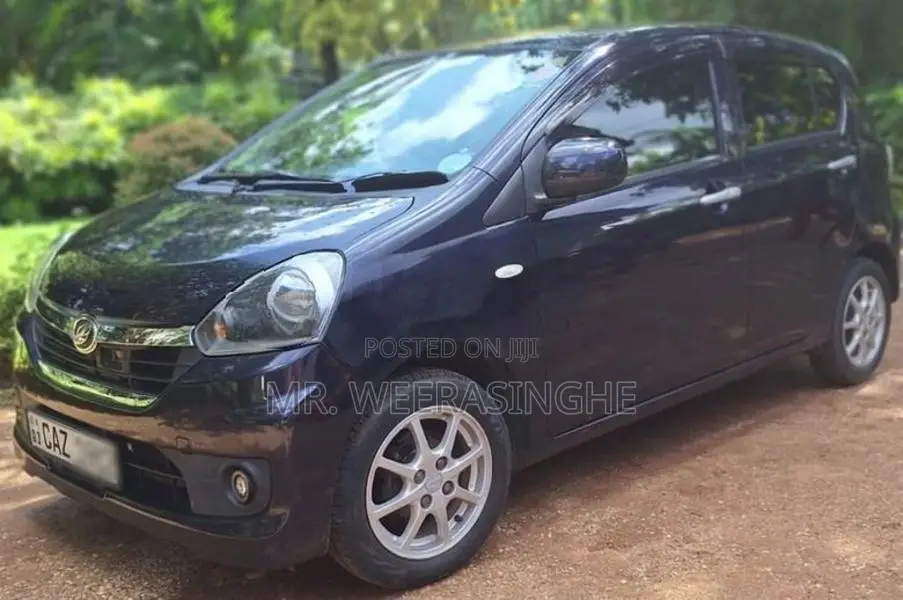 Daihatsu Mira 2015