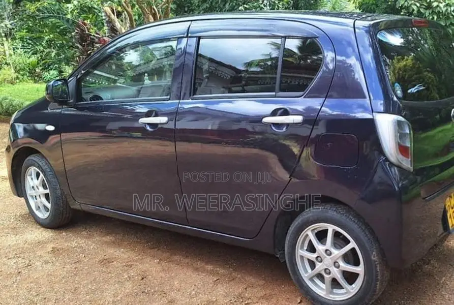 Daihatsu Mira 2015