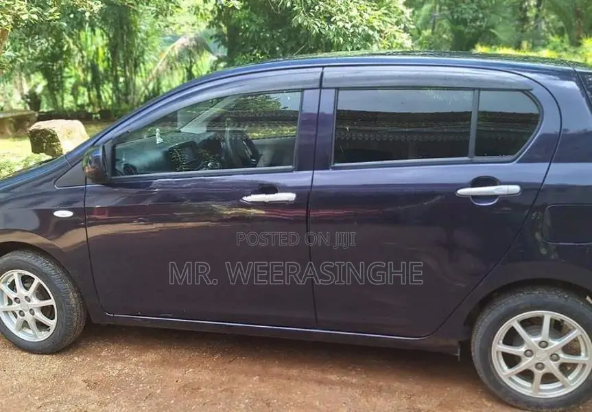 Daihatsu Mira 2015
