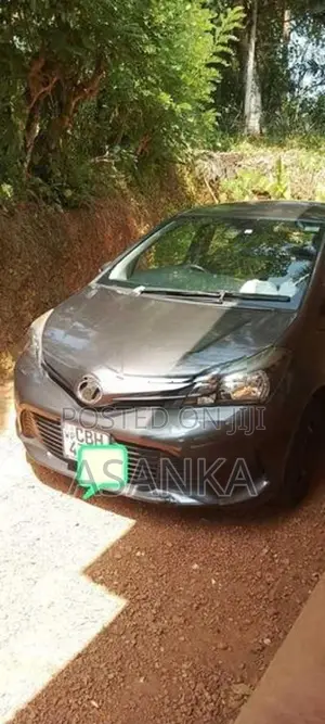 Toyota Vitz 2016