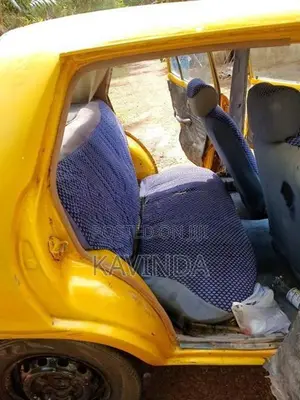 Nissan 1975