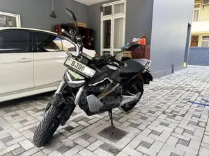 Vmoto Street Hunter TS 2023