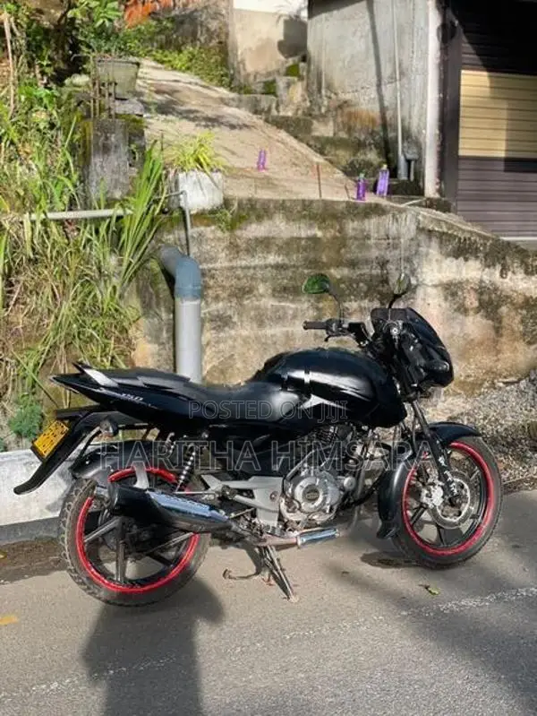 Bajaj Pulsar 150 2016