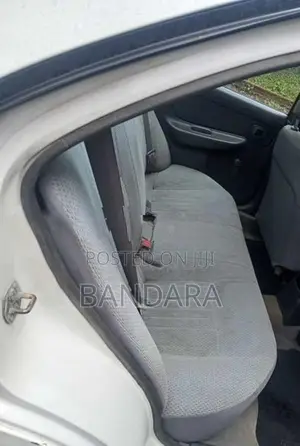 Nissan Sunny EX Saloon 1997
