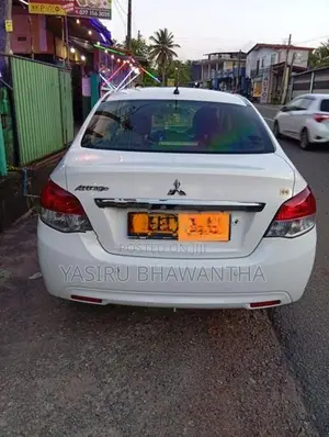 Mitsubishi Attrage 2016