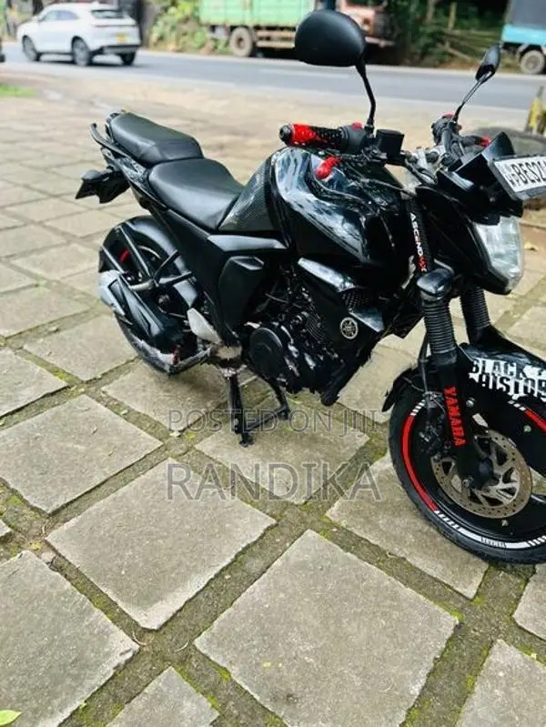 Yamaha FZ 2016