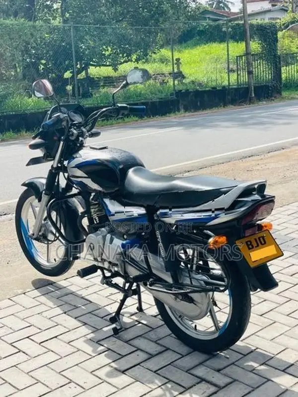 Bajaj CT100 2024