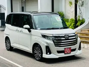Toyota Roomy Custom GT Blacktop 2025