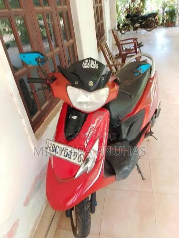 TVS Scooty Zest 2015