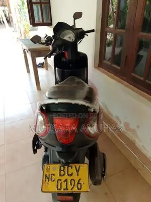 TVS Scooty Zest 2015