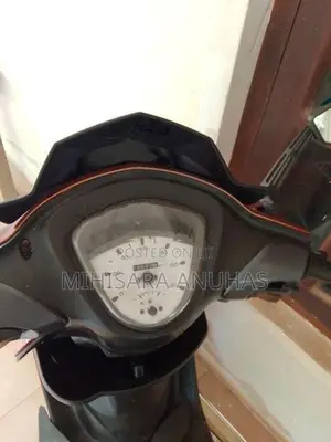 TVS Scooty Zest 2015