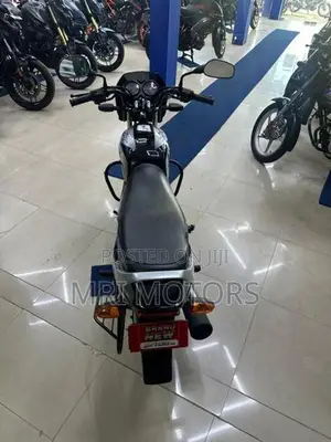 Bajaj CT100 2026