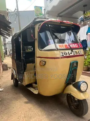 Bajaj RE 2021