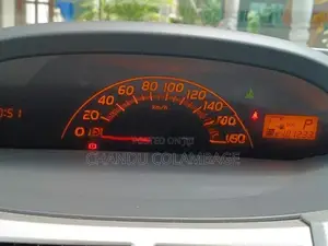 Toyota Vitz 2008
