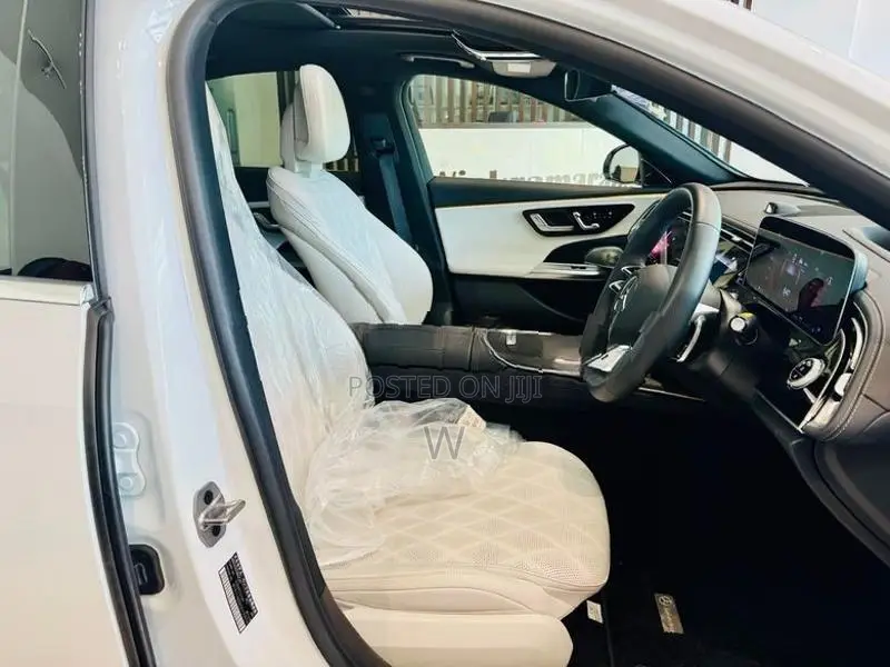 Mercedes Benz E200 AMG Avantgarde Pack 2025