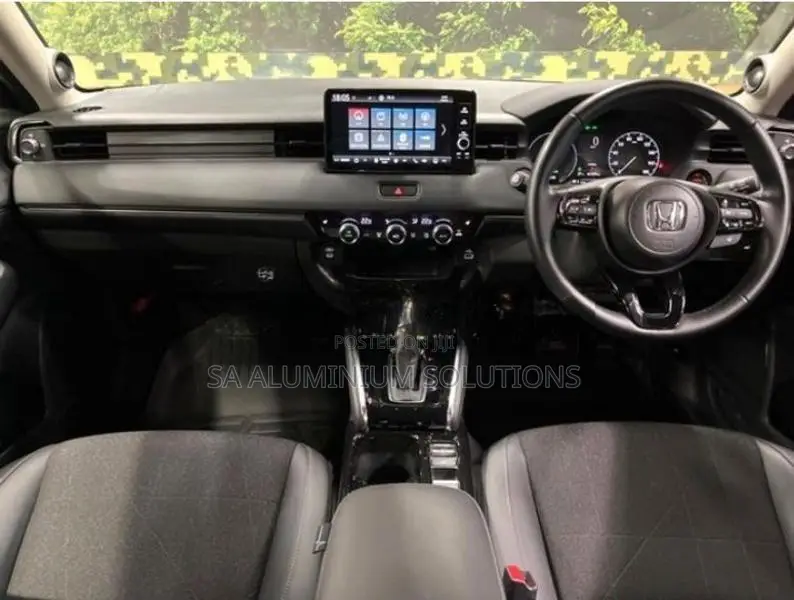 Honda Vezel Z Premium 2025