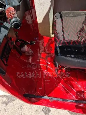 Bajaj RE 4stroke 2012