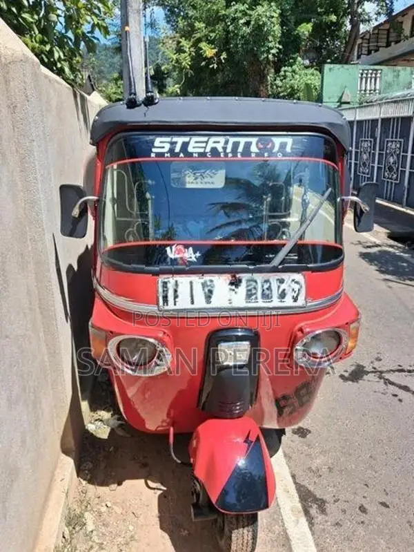 Bajaj RE 4stroke 2012