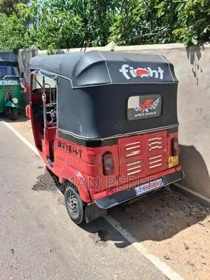 Bajaj RE 4stroke 2012