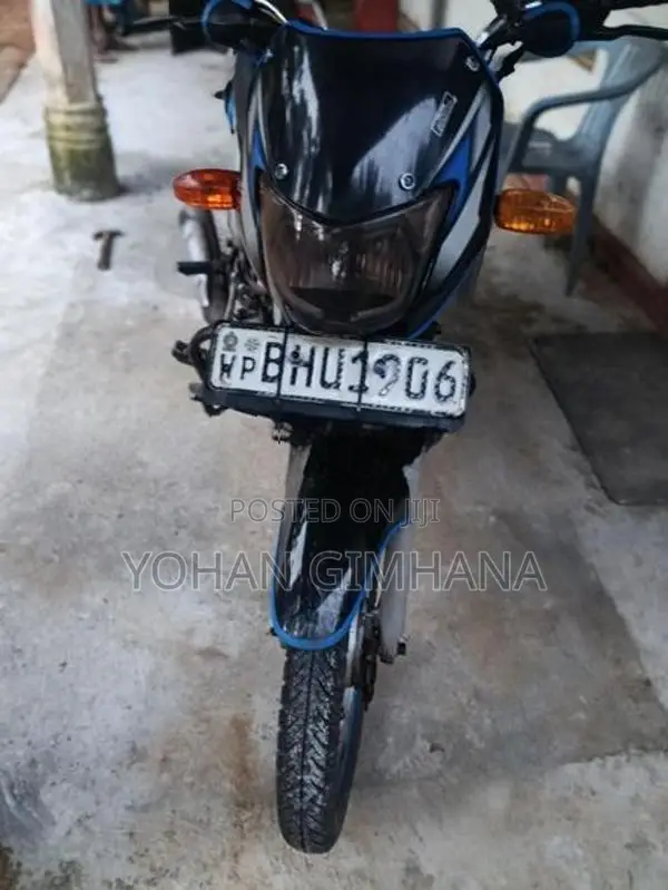 Bajaj CT100 2019
