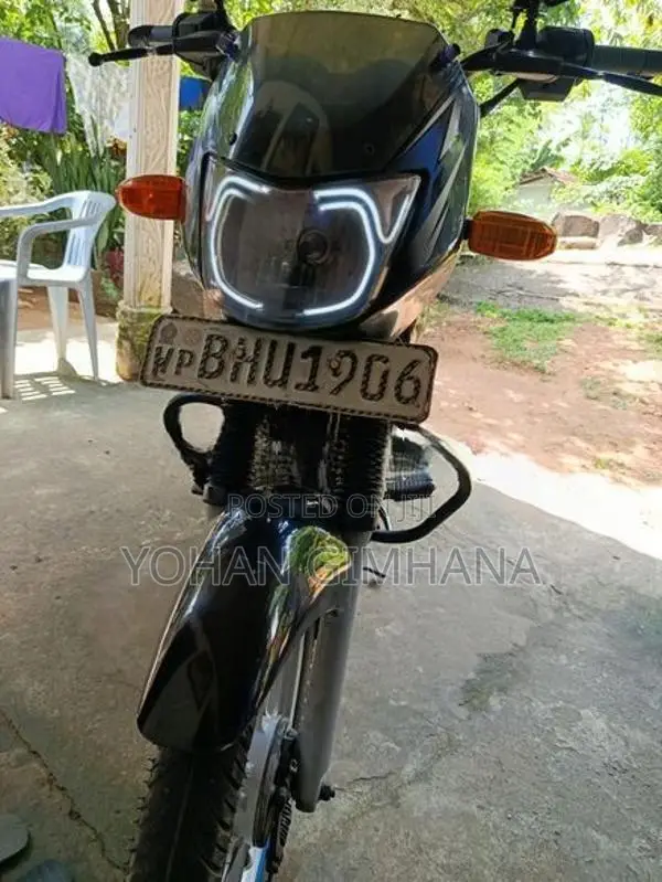Bajaj CT100 2019