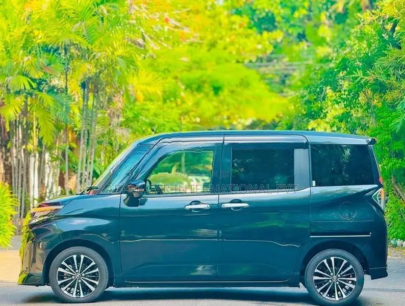Toyota Roomy Custom GTLine Turbo 2024