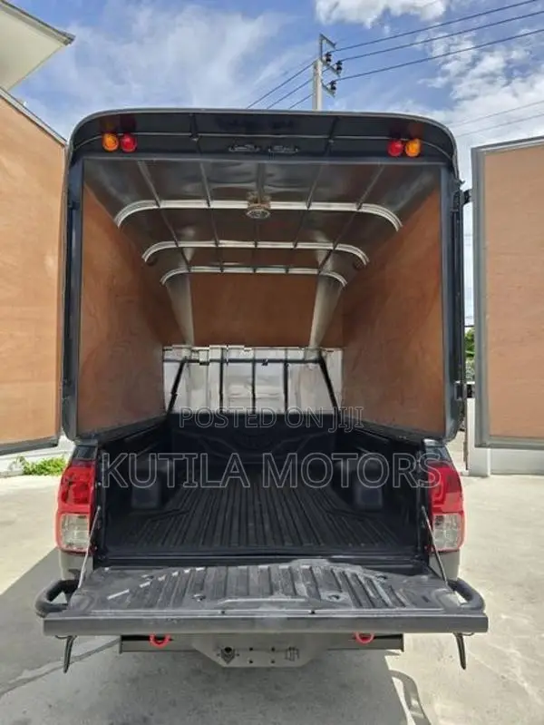 Toyota Hilux Z Edition 2023