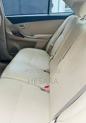 Toyota Premio 2015