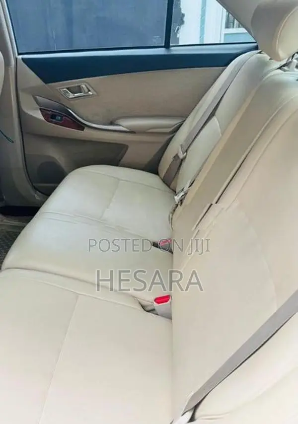 Toyota Premio 2015