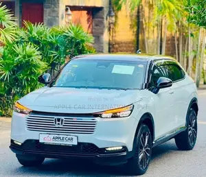 Honda Vezel Z Play Premium 2026