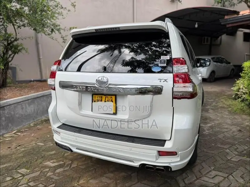 Toyota Land Cruiser Prado 2016