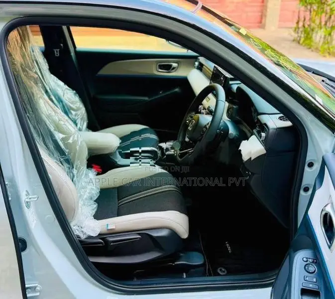 Honda Vezel Z Play Premium 2026