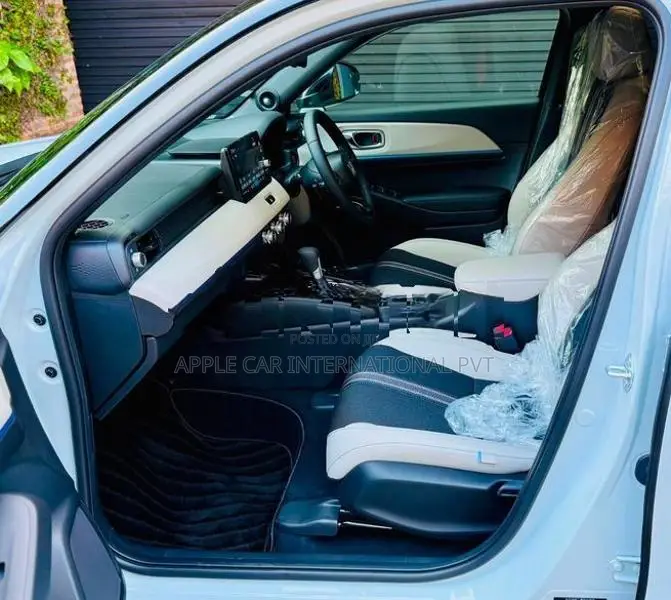 Honda Vezel Z Play Premium 2026