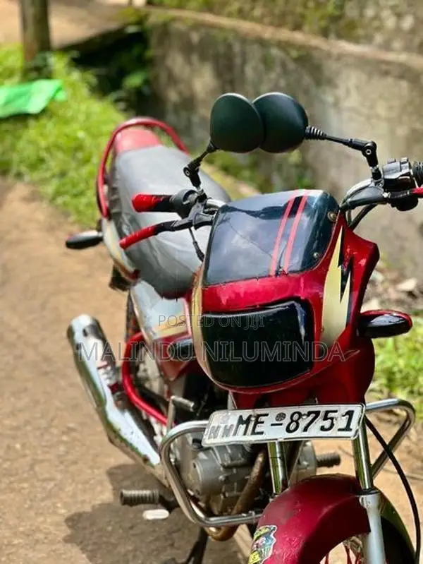 TVS Victor 2004
