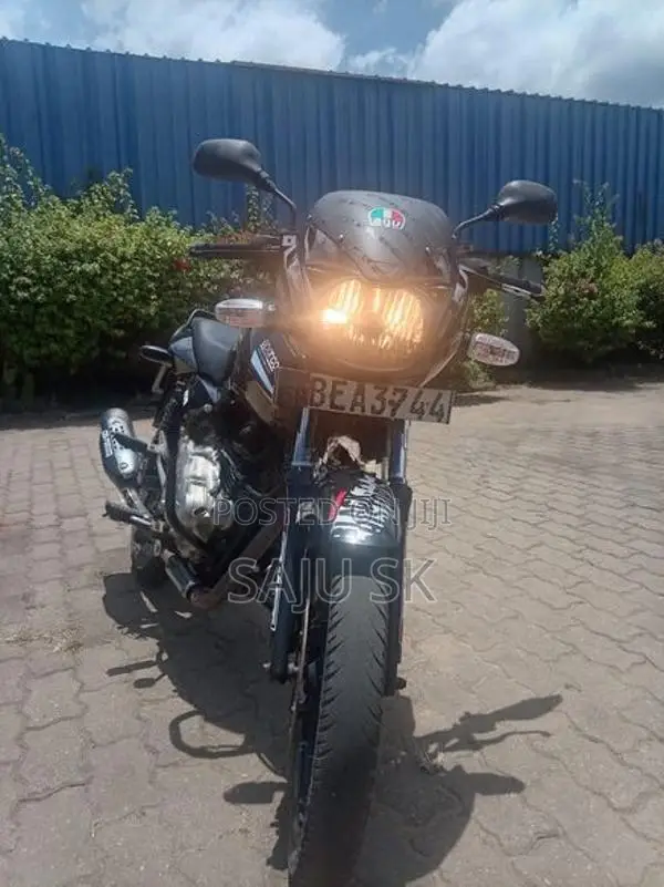 Bajaj Pulsar 150 150c 2016